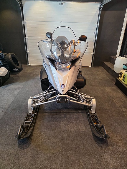 Yamaha Venture lite ENDAST 69MIL 567:- i månaden 3 of 11