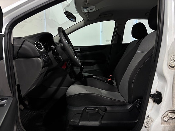 Ford Focus 18 of 24