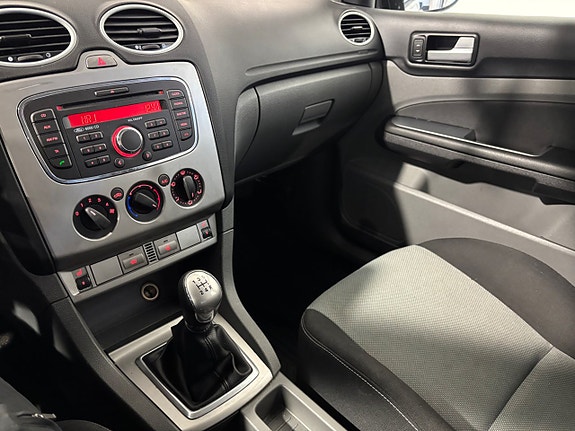Ford Focus 21 of 24