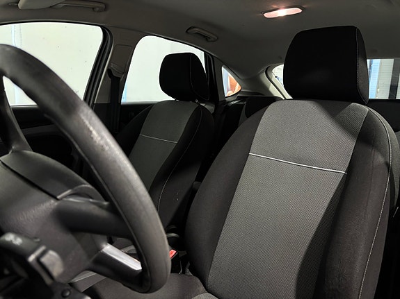 Ford Focus 19 of 24