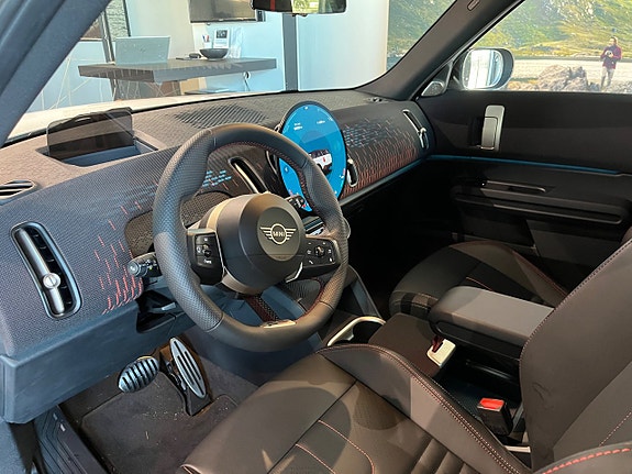 MINI John Cooper Works 6 of 12