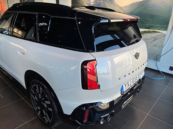 MINI John Cooper Works 10 of 12