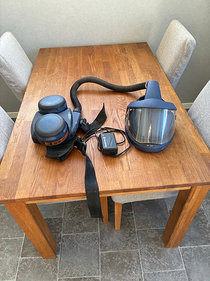 Product image 1 of 2