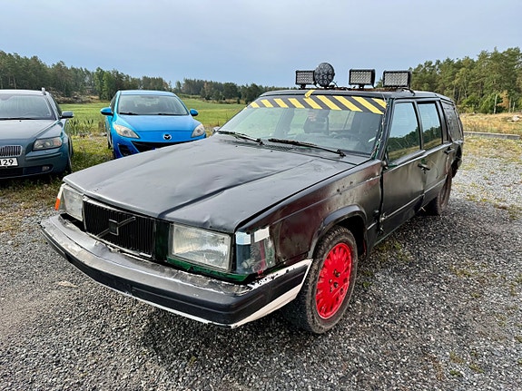 Volvo 745 2 of 14