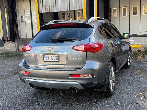 Infiniti QX50 9 of 21