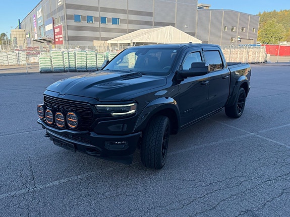 Dodge RAM 1500 8 of 18