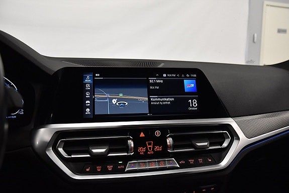 BMW 330e 16 of 23
