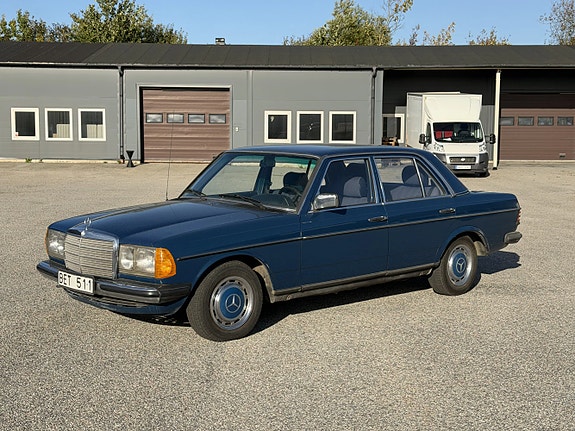Mercedes-Benz 200 7 of 7