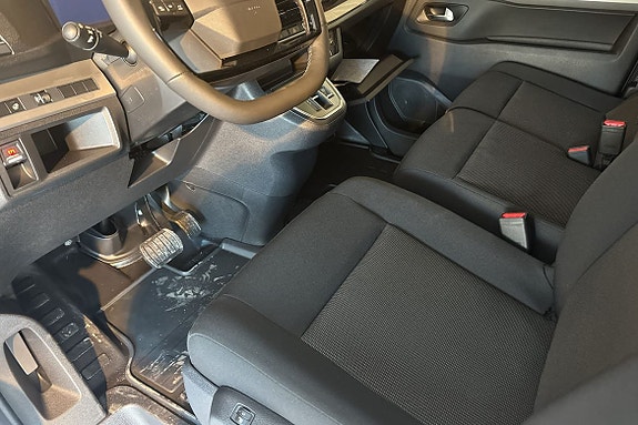 Opel Vivaro-e 4 of 8