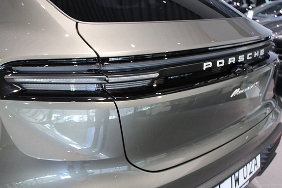 Porsche Macan 4S 17 of 18