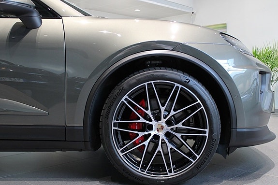Porsche Macan 4S 13 of 18