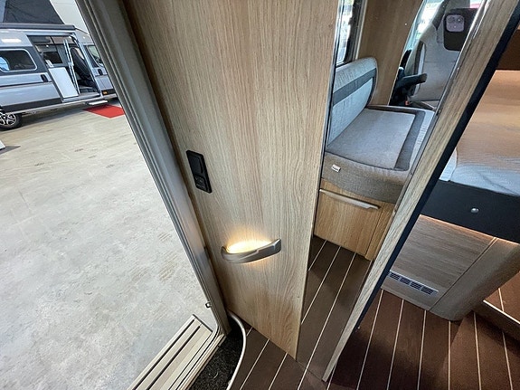 Knaus Skywave 650 ALDE/Automat/Solcell/Litium/Cykelställ 15 of 30
