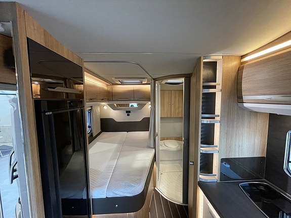 Knaus Skywave 650 ALDE/Automat/Solcell/Litium/Cykelställ 8 of 30