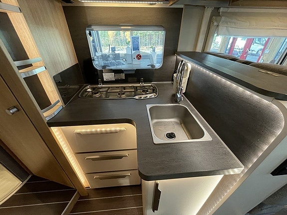 Knaus Skywave 650 ALDE/Automat/Solcell/Litium/Cykelställ 9 of 30