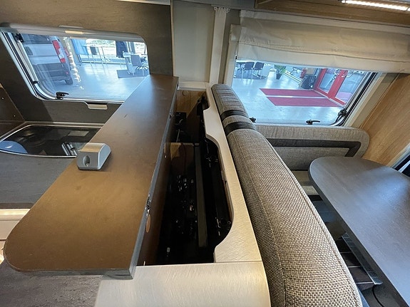 Knaus Skywave 650 ALDE/Automat/Solcell/Litium/Cykelställ 10 of 30