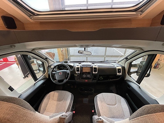 Knaus Skywave 650 ALDE/Automat/Solcell/Litium/Cykelställ 12 of 30
