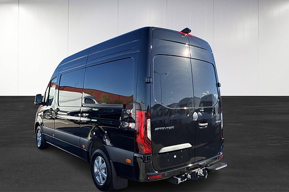 Mercedes-Benz Sprinter 319 4 of 16