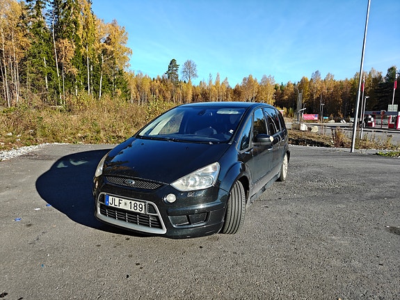 Ford S-MAX 2 of 10