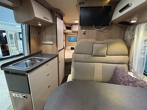 Carthago Malibu Van 600 DB Automat / 150 hk / Solcell / 5,99 / Extraljus / 3.500 6 of 21