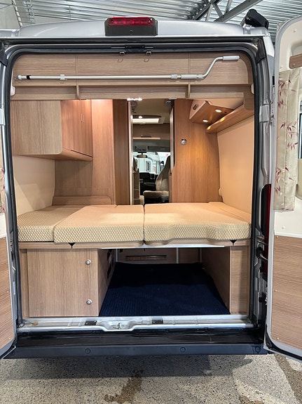 Carthago Malibu Van 600 DB Automat / 150 hk / Solcell / 5,99 / Extraljus / 3.500 20 of 21