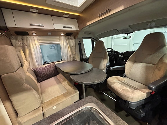 Carthago Malibu Van 600 DB Automat / 150 hk / Solcell / 5,99 / Extraljus / 3.500 4 of 21