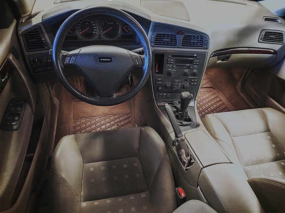 Volvo S60 9 of 11