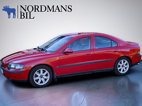 Volvo S60 2 of 11