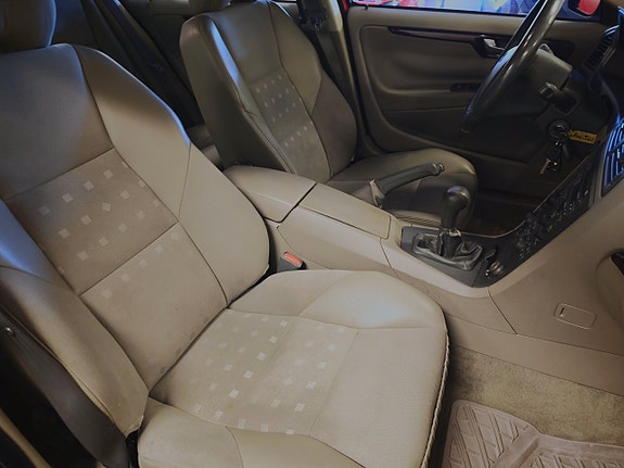 Volvo S60 7 of 11