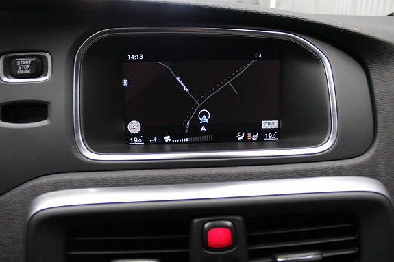 Volvo V40 Cross Country 16 of 20