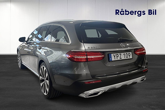 Mercedes-Benz E220 d 3 of 11