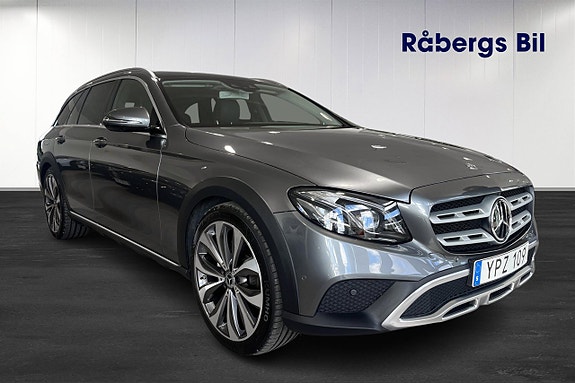 Mercedes-Benz E220 d 2 of 11
