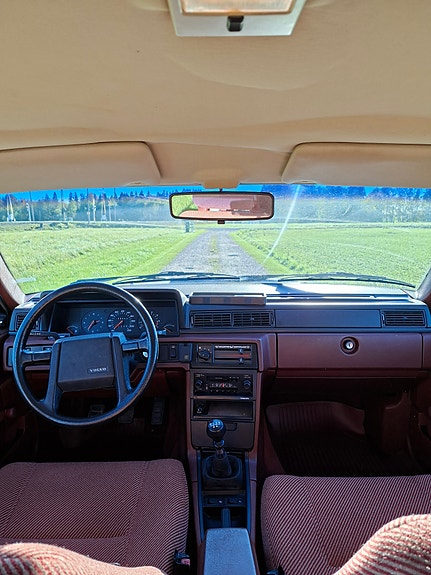 Volvo 740 11 of 13