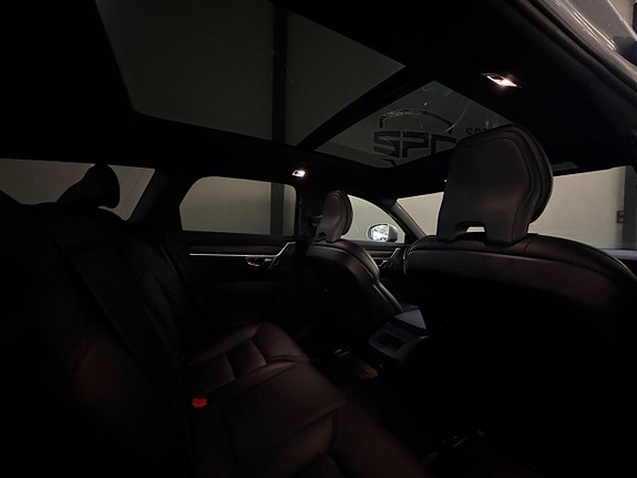 Volvo V90 Cross Country 17 of 18