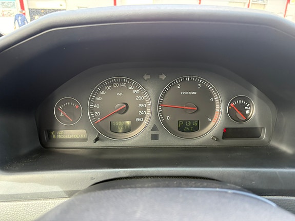 Volvo XC70 9 of 9
