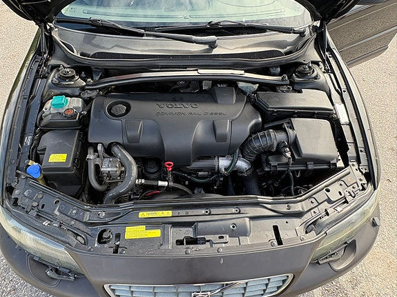 Volvo XC70 7 of 9