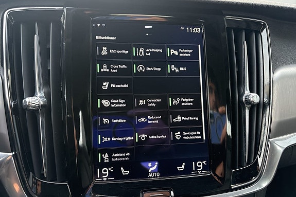 Volvo V90 22 of 25