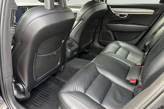 Volvo V90 8 of 25