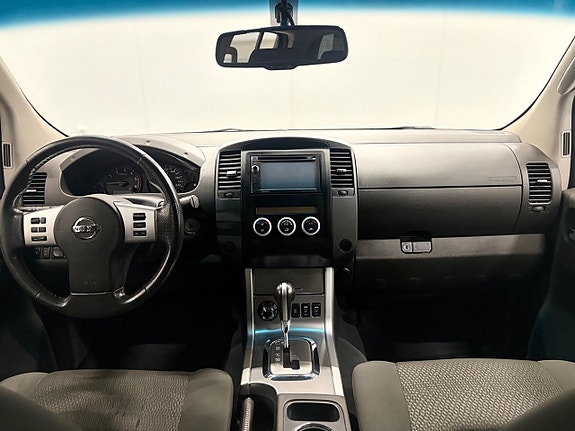 Nissan Navara D40 2.5 dCi 190 ch 4x4 BVA – Double Cabine – Caméra – GPS – 118 000 km