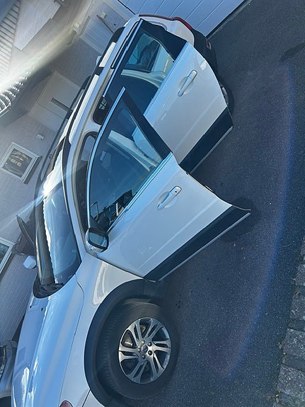 Volvo XC70 2 of 6