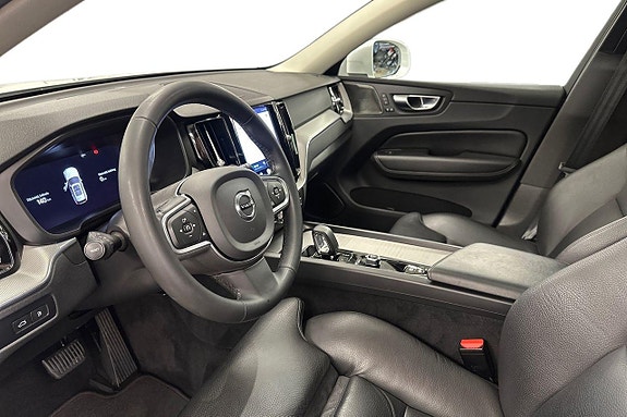 Volvo XC60 10 of 30