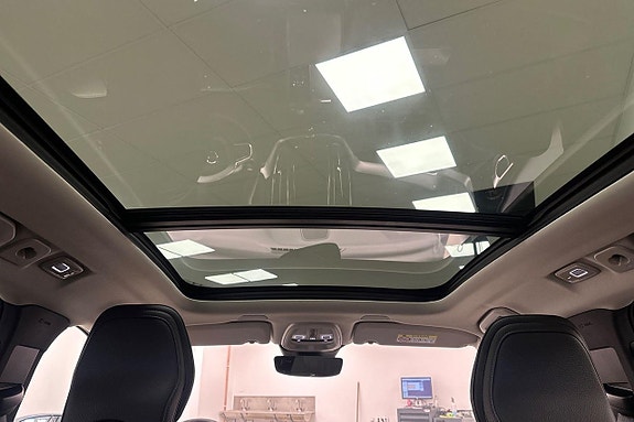Volvo XC60 16 of 30