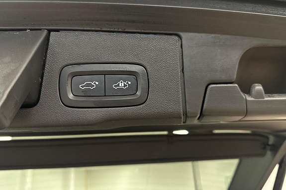 Volvo XC60 24 of 30