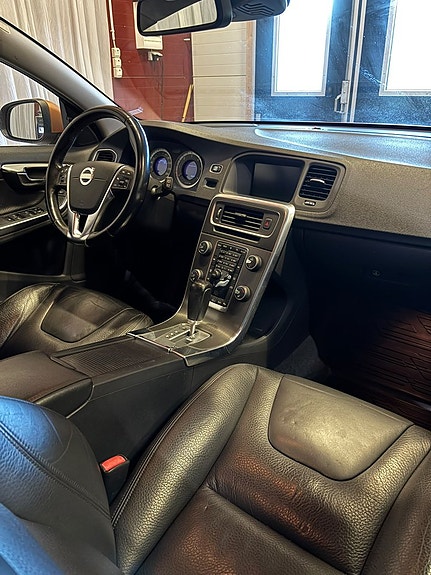 Volvo V60 8 of 10