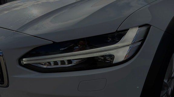 Volvo V90 Cross Country 11 of 27