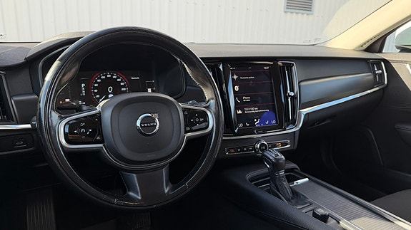 Volvo V90 Cross Country 26 of 27