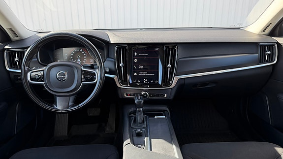 Volvo V90 Cross Country 23 of 27