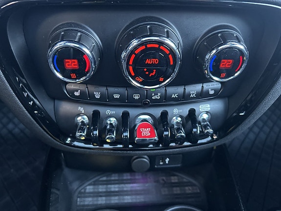 MINI John Cooper Works 21 of 25