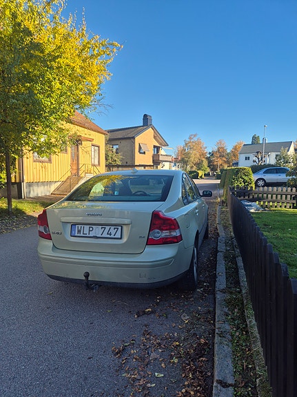Volvo S40 4 of 6