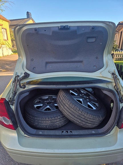 Volvo S40 6 of 6