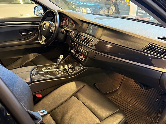 BMW 525d 9 of 16